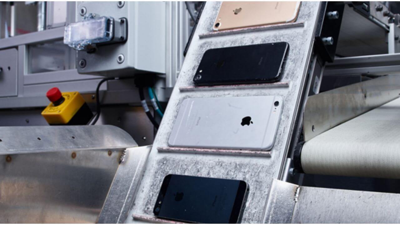 Apple expands its recycling programs