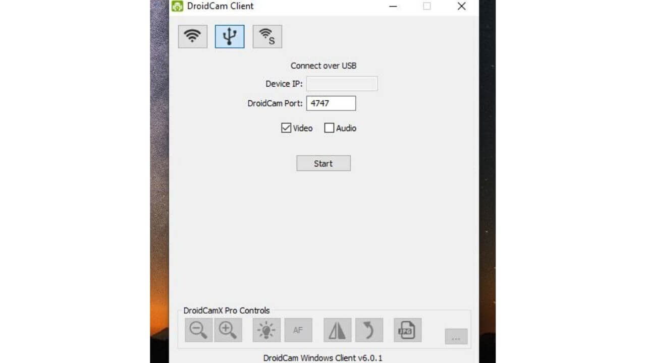 Select USB option from DroidCam Client app