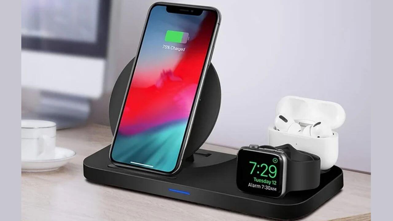 Multi-device wireless charging station