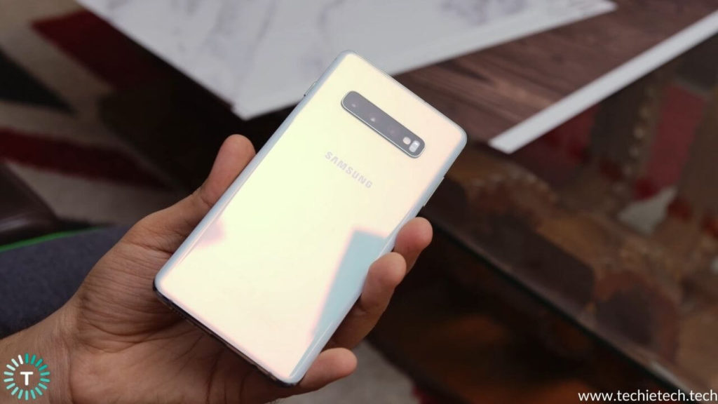 Build Quality Review of Samsung Galaxy S10+