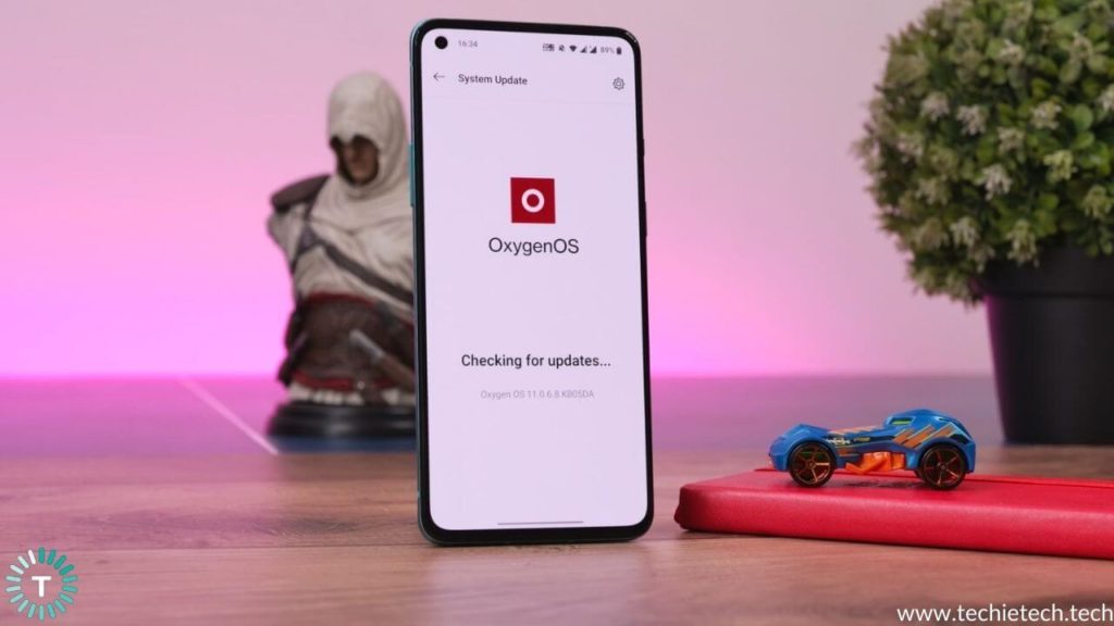OnePlus 8T Software & OxygenOS 11 Review in 2021