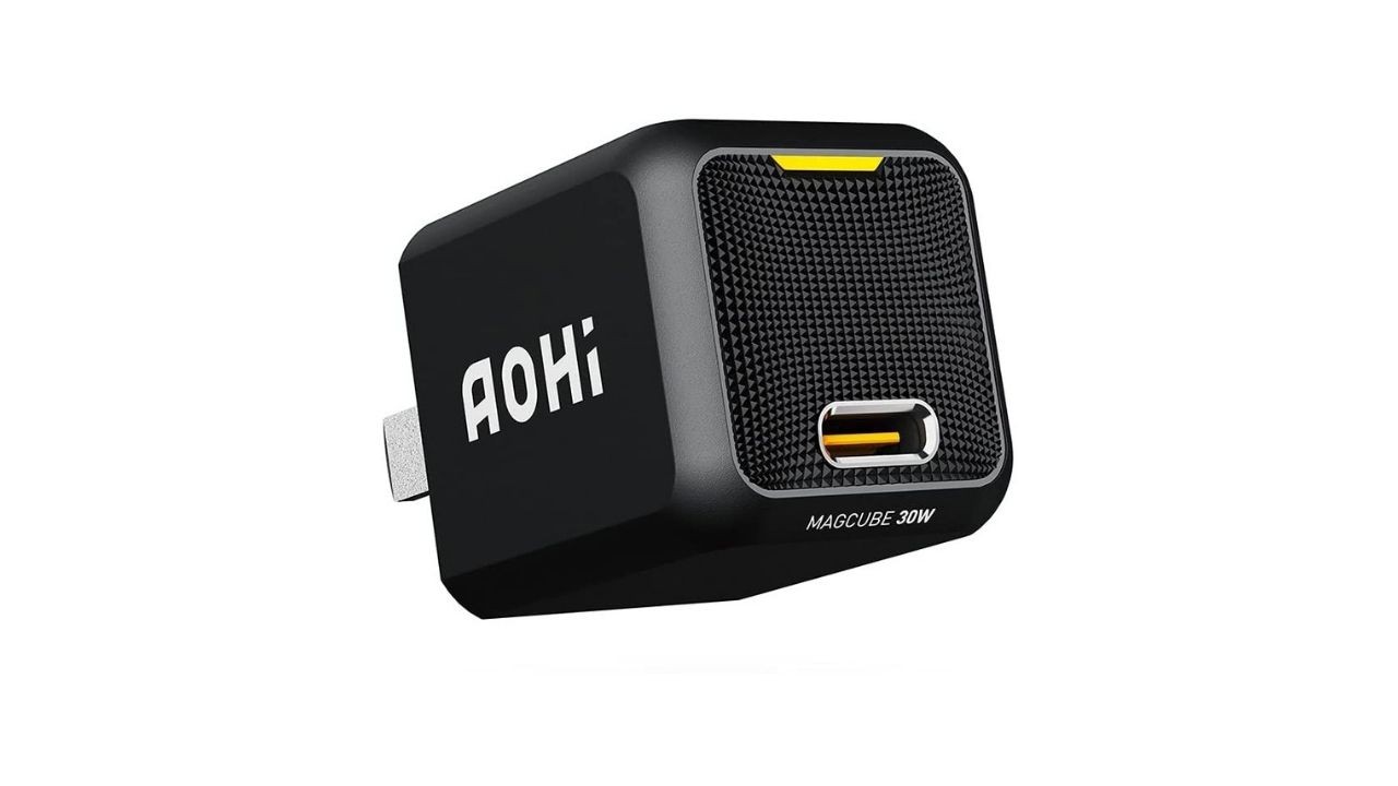 AOHI Magcube 30W PD iPhone 13 Mini Fast Charger