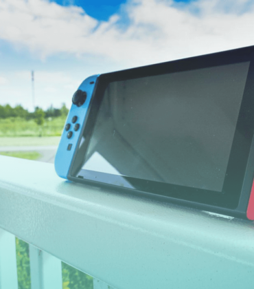 iOS 16 Adds Support for Nintendo Switch’s Pro and Joy-Con controllers