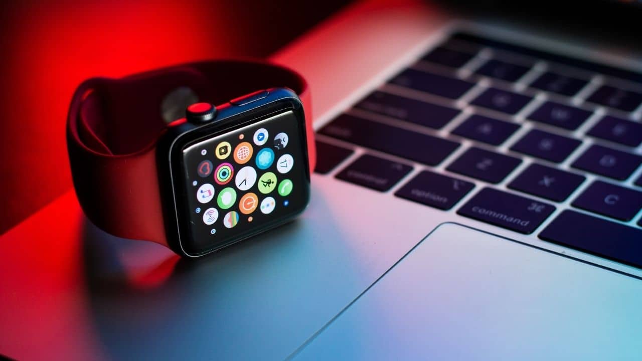 Apple Watch Series 8 might be able to detect fever