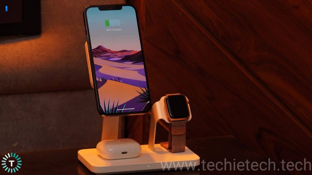 ESR HaloLock 3-in-1 Wireless Charger Detailed Review