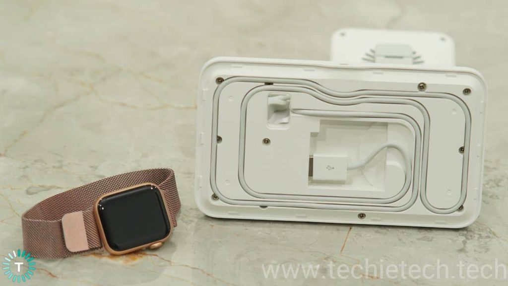 ESR HaloLock 3-in-1 Wireless Charger does not have an Apple Watch charger built-in