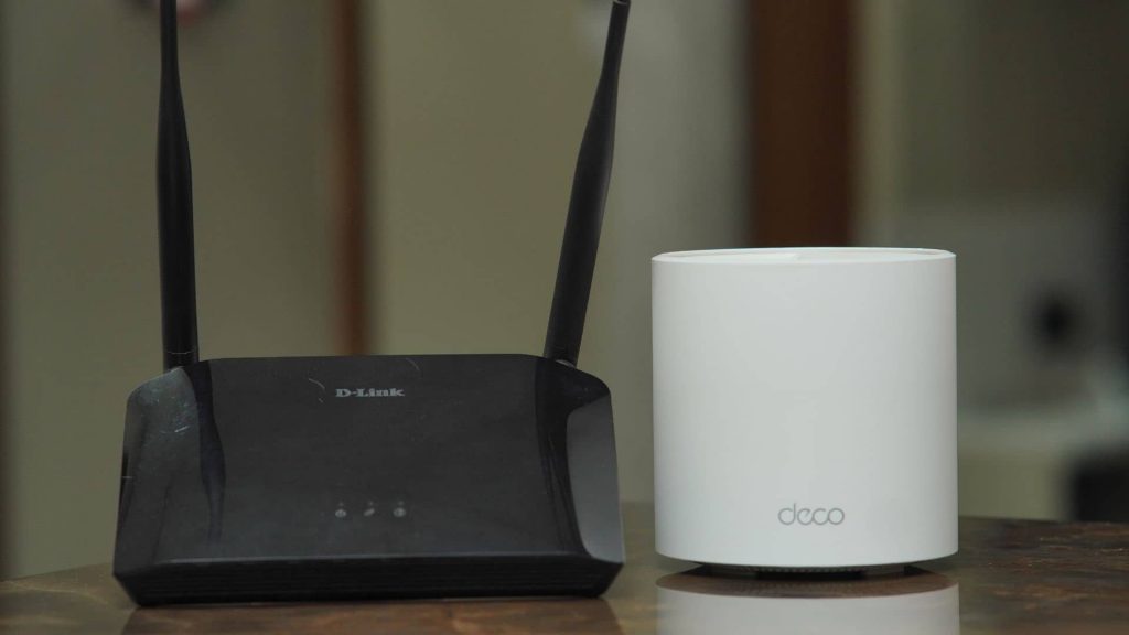 TP Link Deco X20 Design vs D-Link router Design (Mesh router vs Traditional) router