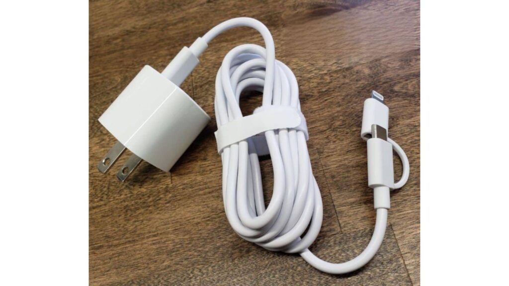 Quntis 30W USB-C Charger with 2-in-1 connector 9